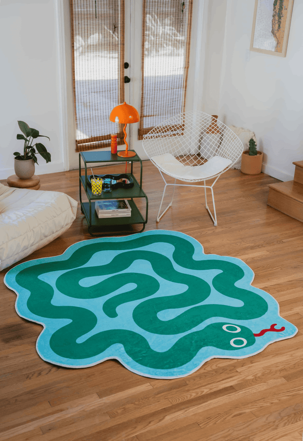 LanySpace Spiral Snake Design Rug in Green, in Living Room