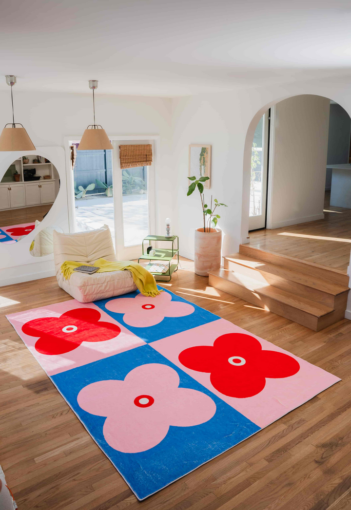 LanySpace Pink and Blue Four Leaf Clover Rug, 7x10, in the Living Room