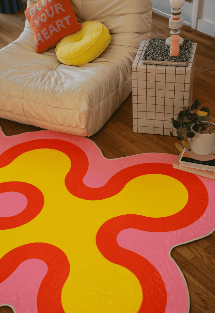 Closer look at LanySpace Irregular Coral Rug in Yellow, 5x7, in corner