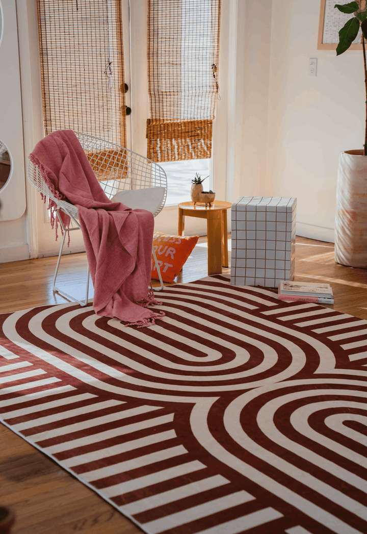 LanySpace Curvy Brown Stripes Design Rug 5x7 in Living Room