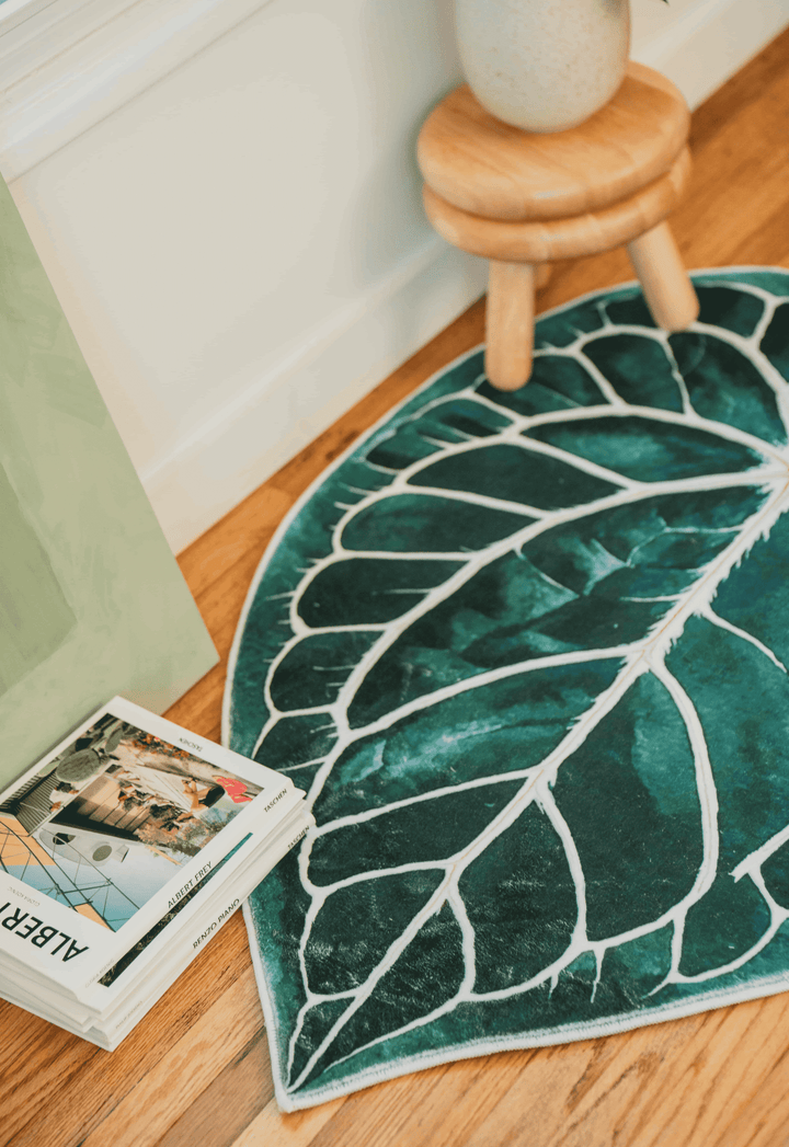 Closer Look at LanySpace Irregular Caladium Leaf Rug